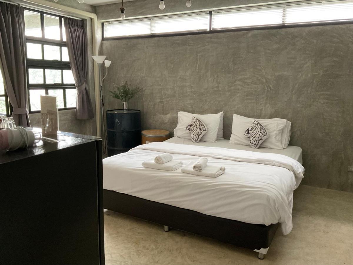 Rumpai Loft Habitat Chiang Mai Eksteriør billede