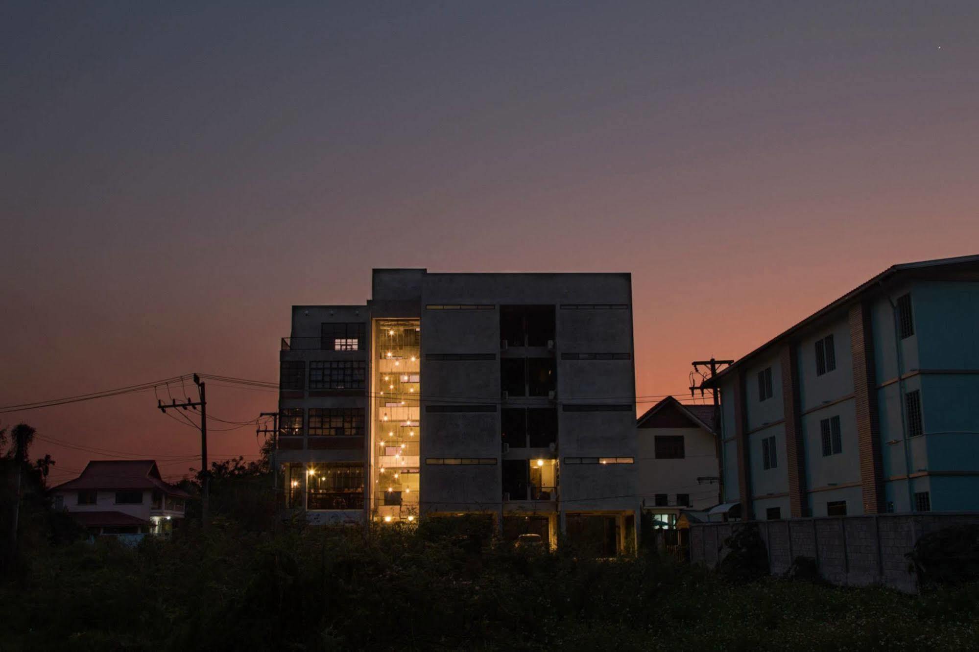 Rumpai Loft Habitat Chiang Mai Eksteriør billede